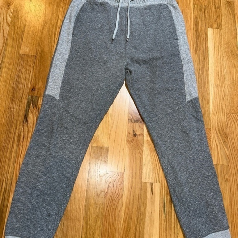 topman joggers gray‎ size small.  Look New